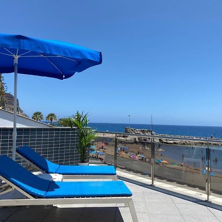 Billy'S Beachfront Apartment With Pool Access Puerto De Mogan Exterior foto